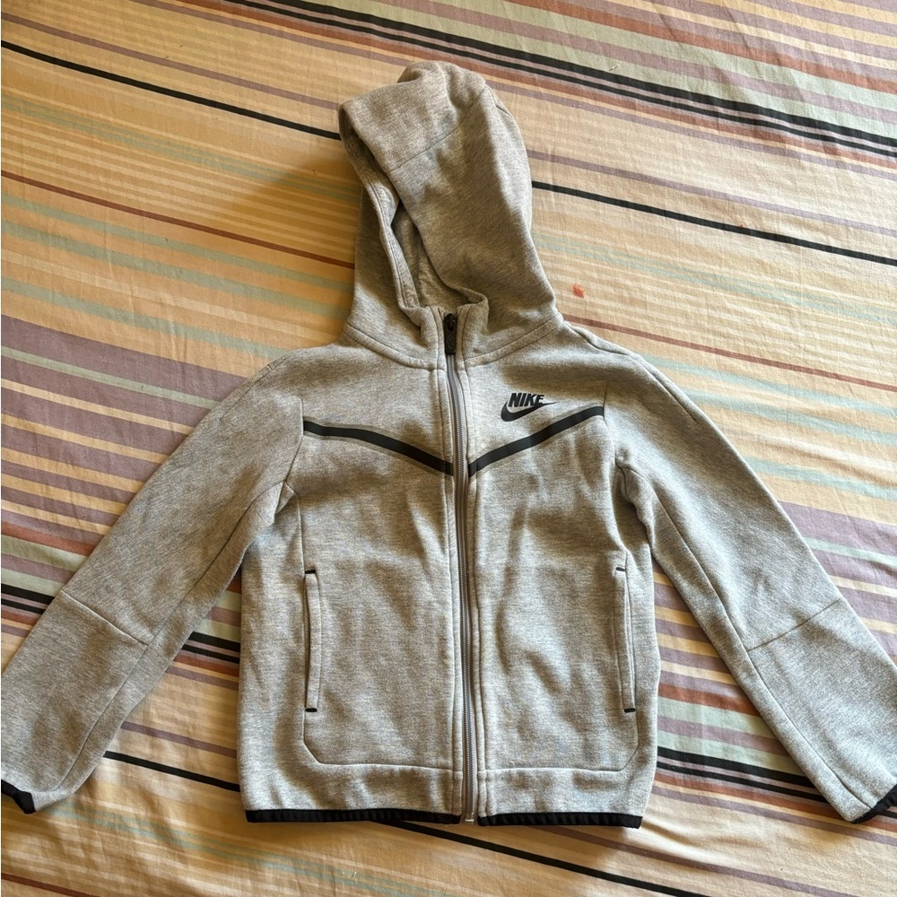 Kids Nike Tech sweater size 6